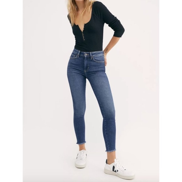We The Free / Free People High Rise Raw Hem Jeans - Picture 2 of 12